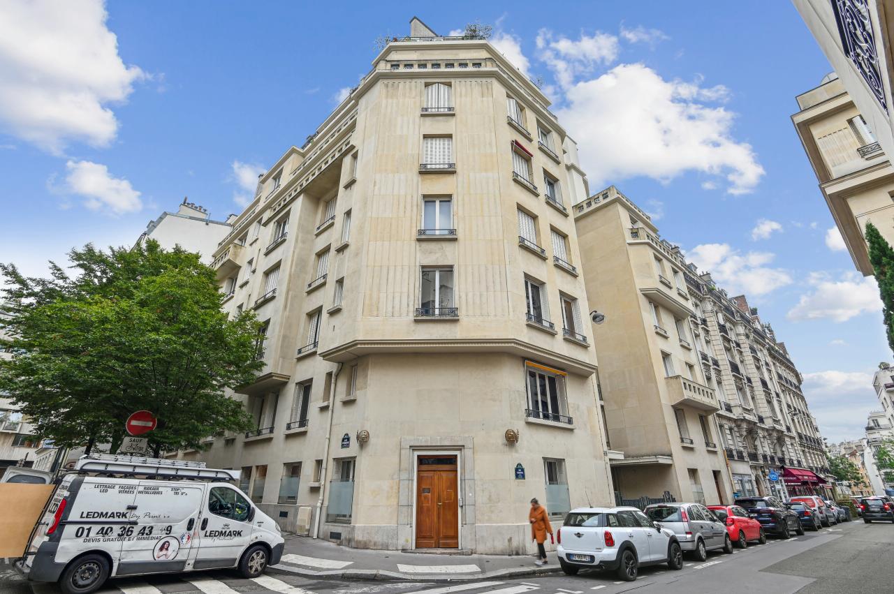 Bureau Paris 398m² Location bureau Paris OLBUR2425411 0